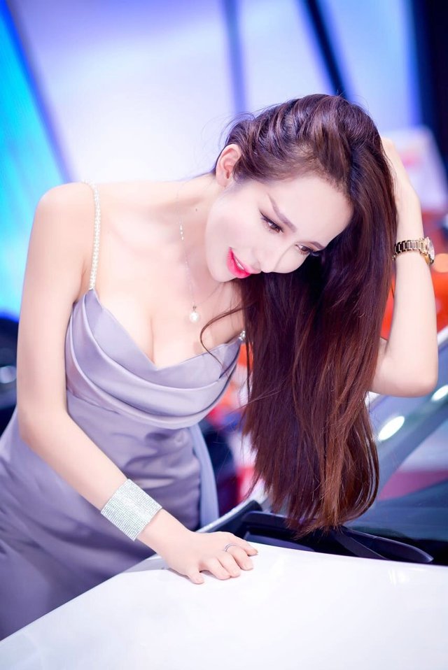 当保姆的女人
